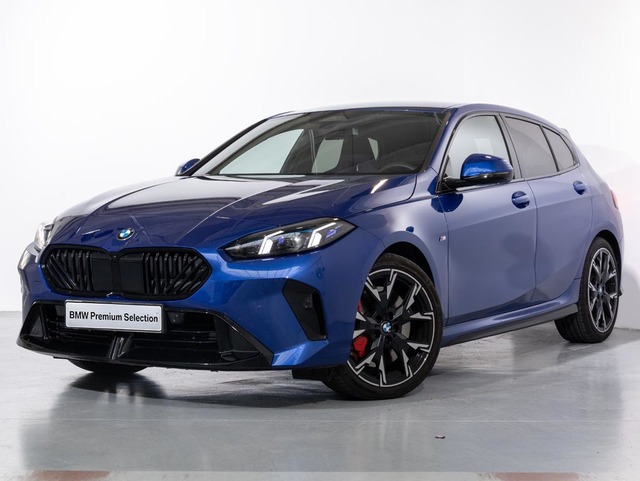 BMW Serie 1 118d color Azul. Año 2024. 110KW(150CV). Diésel. En concesionario Oliva Motor Girona de Girona