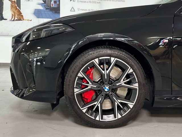 BMW Serie 1 118d color Negro. Año 2024. 110KW(150CV). Diésel. En concesionario Triocar Gijón (Bmw y Mini) de Asturias