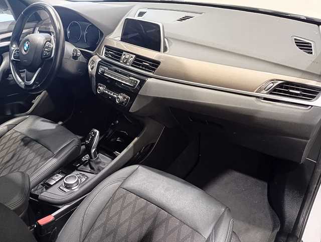 BMW X1 sDrive18i color Blanco. Año 2020. 103KW(140CV). Gasolina. En concesionario Motor Munich - Terrassa - VO de Barcelona