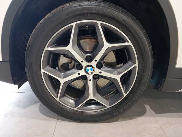 BMW X1 sDrive18i color Blanco. Año 2020. 103KW(140CV). Gasolina. En concesionario Motor Munich - Terrassa - VO de Barcelona