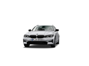 Fotos de BMW Serie 3 320d Touring color Gris Plata. Año 2021. 140KW(190CV). Diésel. En concesionario Movilnorte El Plantio de Madrid