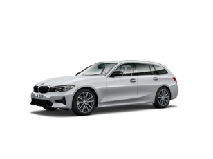 Fotos de BMW Serie 3 320d Touring color Gris Plata. Año 2021. 140KW(190CV). Diésel. En concesionario Movilnorte El Plantio de Madrid