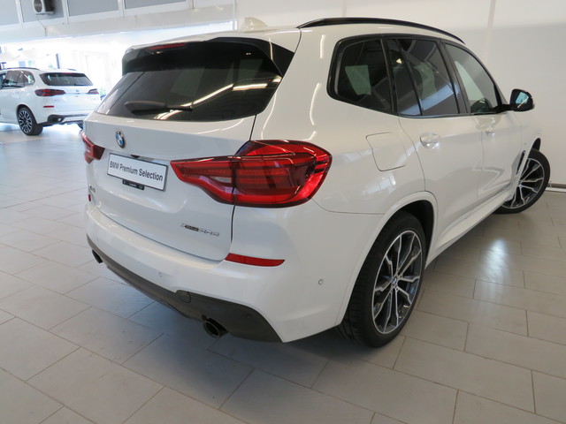 BMW X3 xDrive20d color Blanco. Año 2021. 140KW(190CV). Diésel. En concesionario Lugauto S.A. de Lugo
