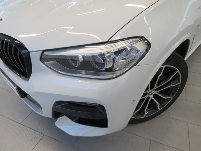 BMW X3 xDrive20d color Blanco. Año 2021. 140KW(190CV). Diésel. En concesionario Lugauto S.A. de Lugo