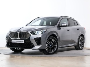 Fotos de BMW iX2 eDrive20 color Gris. Año 2024. 150KW(204CV). Eléctrico. En concesionario Oliva Motor Tarragona de Tarragona