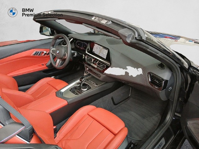 BMW Z4 M40i Cabrio color Negro. Año 2024. 250KW(340CV). Gasolina. En concesionario Adler Motor S.L. TOLEDO de Toledo