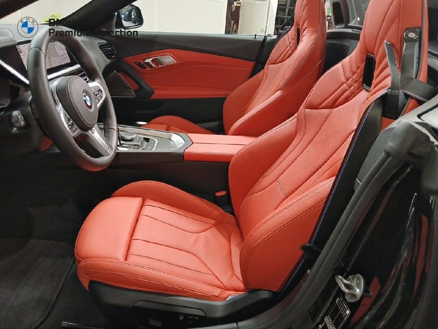 BMW Z4 M40i Cabrio color Negro. Año 2024. 250KW(340CV). Gasolina. En concesionario Adler Motor S.L. TOLEDO de Toledo