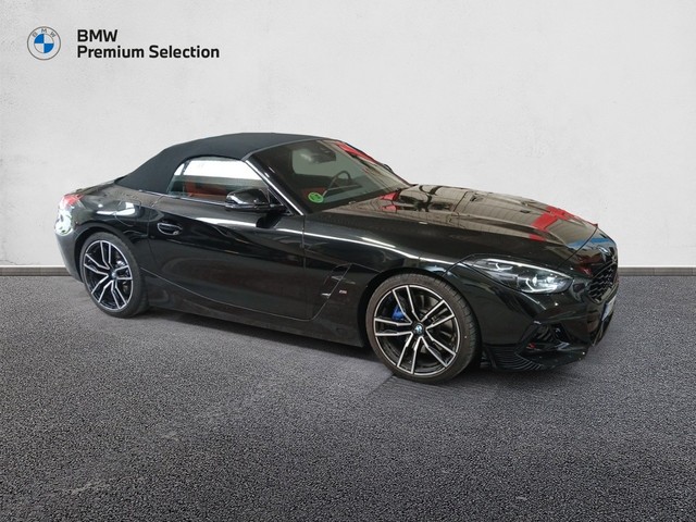 BMW Z4 M40i Cabrio color Negro. Año 2024. 250KW(340CV). Gasolina. En concesionario Adler Motor S.L. TOLEDO de Toledo