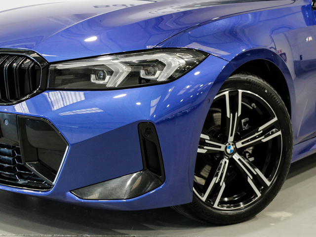 BMW Serie 3 318d color Azul. Año 2024. 110KW(150CV). Diésel. En concesionario Barcelona Premium -- GRAN VIA de Barcelona