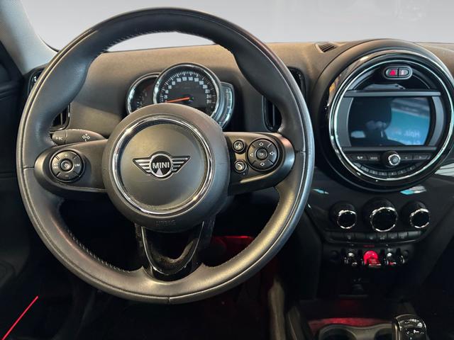 fotoG 10 del MINI MINI Countryman Cooper 100 kW (136 CV) 136cv Gasolina del 2019 en Málaga