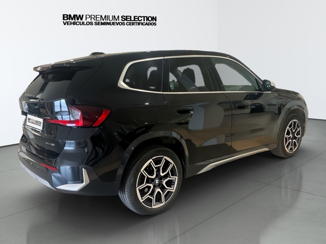BMW X1 sDrive18i color Negro. Año 2022. 100KW(136CV). Gasolina. En concesionario Automotor Premium Viso - Málaga de Málaga