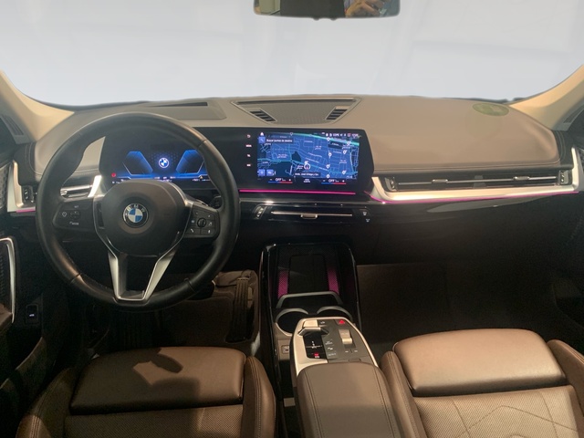 BMW X1 sDrive18i color Negro. Año 2022. 100KW(136CV). Gasolina. En concesionario Automotor Premium Viso - Málaga de Málaga