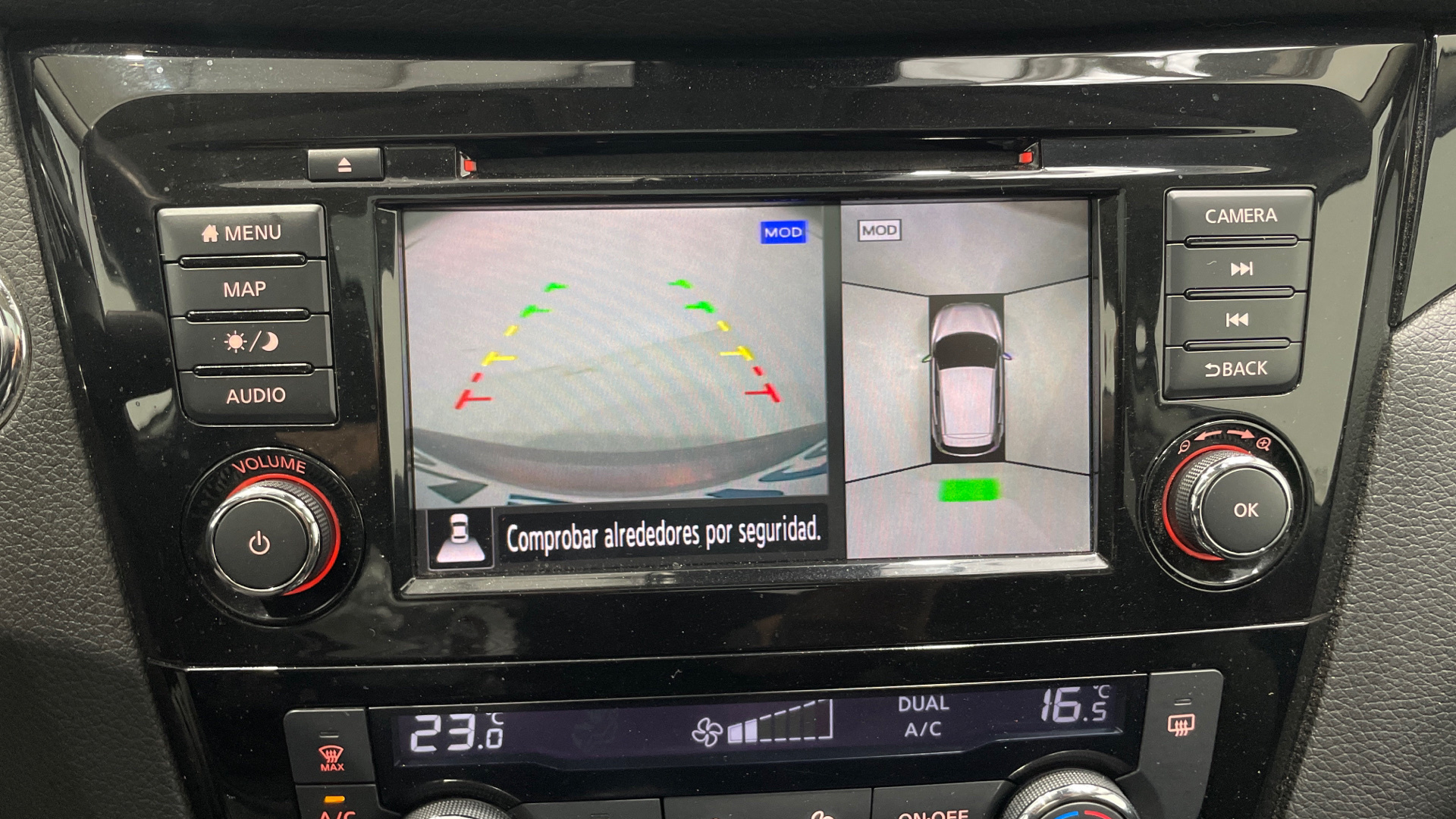 Nissan Qashqai DIG-T 140 - 21