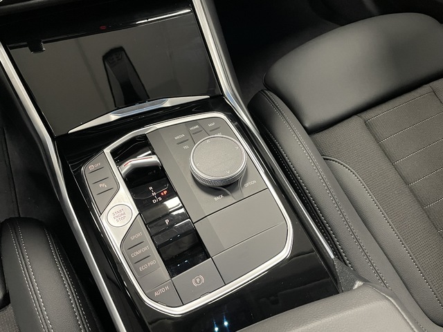 BMW Serie 3 318d Touring color Gris. Año 2024. 110KW(150CV). Diésel. En concesionario Maberauto de Castellón