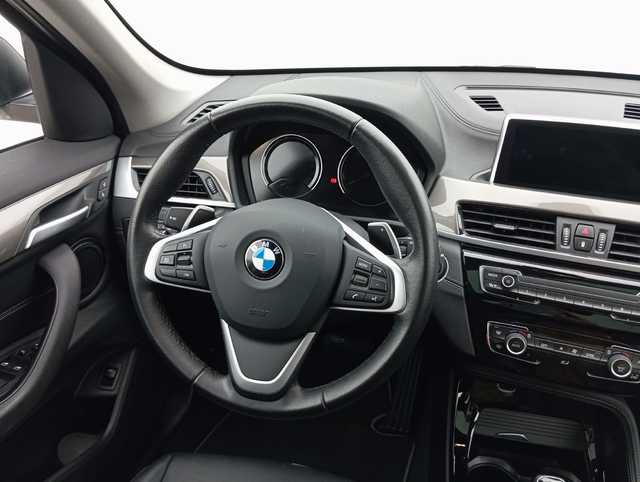 BMW X1 sDrive18d color Gris Plata. Año 2022. 110KW(150CV). Diésel. En concesionario Augusta Aragon S.A. de Zaragoza