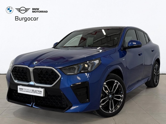 BMW X2 sDrive18d color Azul. Año 2024. 110KW(150CV). Diésel. En concesionario Burgocar (Bmw y Mini) de Burgos