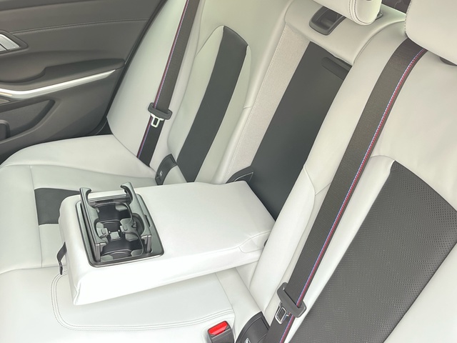 BMW M M3 Competition Touring color Gris. Año 2025. 390KW(530CV). Gasolina. En concesionario Celtamotor Vigo de Pontevedra