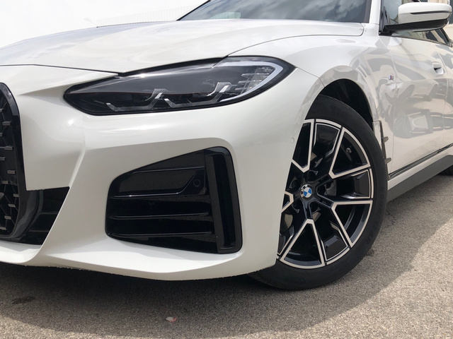 BMW Serie 4 420i Gran Coupe color Blanco. Año 2023. 135KW(184CV). Gasolina. En concesionario Vehinter Getafe de Madrid