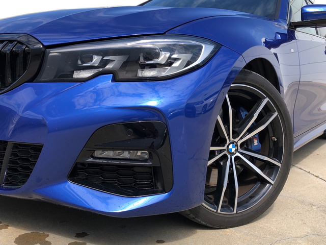 BMW Serie 3 320d color Azul. Año 2021. 140KW(190CV). Diésel. En concesionario Momentum S.A. de Madrid