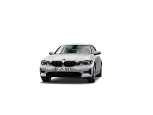 Fotos de BMW Serie 3 320i color Gris Plata. Año 2020. 135KW(184CV). Gasolina. En concesionario Momentum S.A. de Madrid