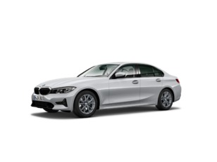 Fotos de BMW Serie 3 320i color Gris Plata. Año 2020. 135KW(184CV). Gasolina. En concesionario Momentum S.A. de Madrid