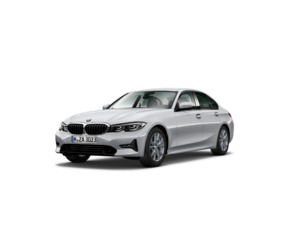Fotos de BMW Serie 3 320i color Gris Plata. Año 2020. 135KW(184CV). Gasolina. En concesionario Momentum S.A. de Madrid