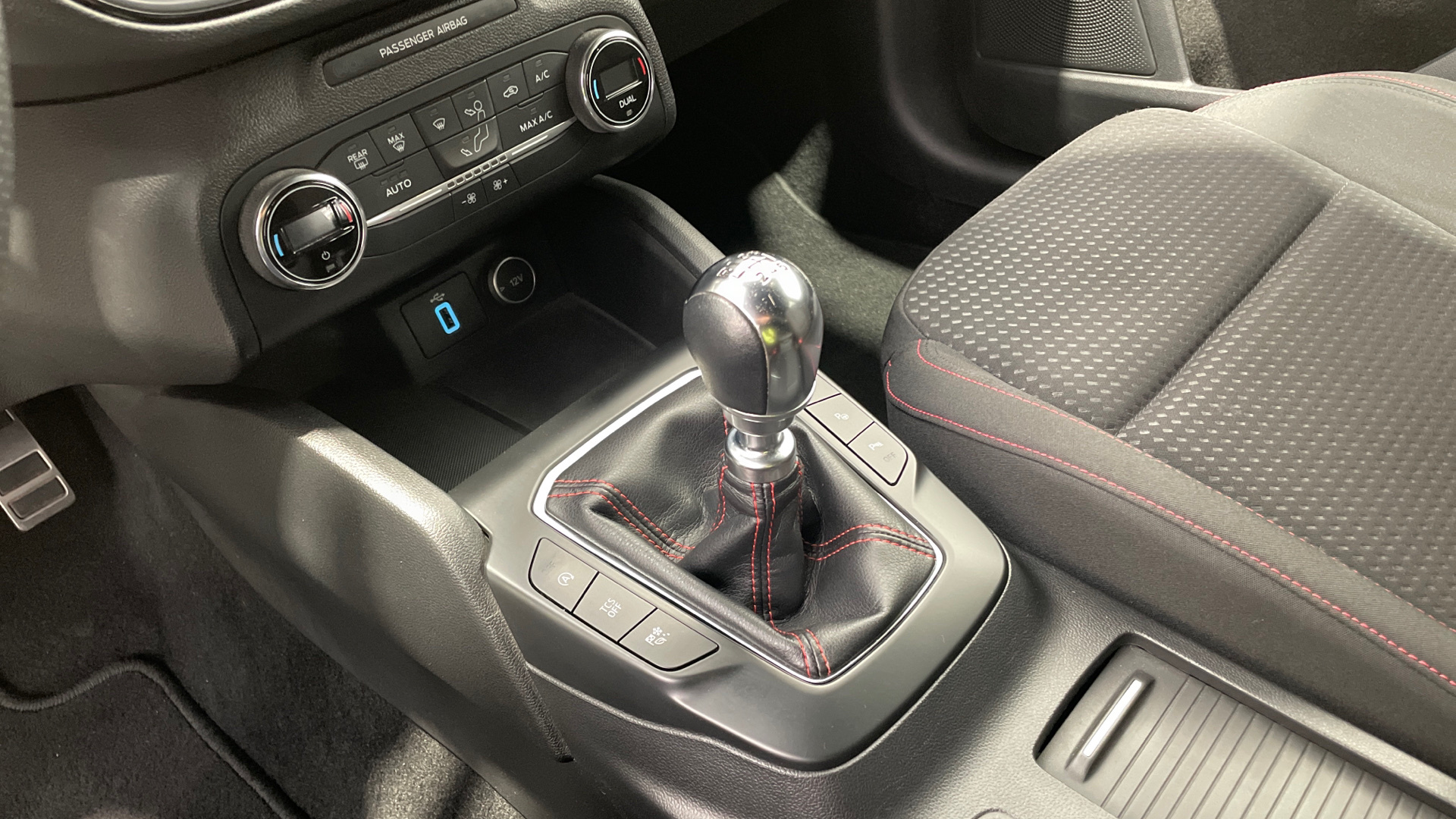 Ford Focus 1.5 Ecoboost - 18