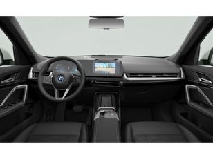 Fotos de BMW iX1 xDrive30 color Blanco. Año 2024. 230KW(313CV). Eléctrico. En concesionario Móvil Begar Alicante de Alicante