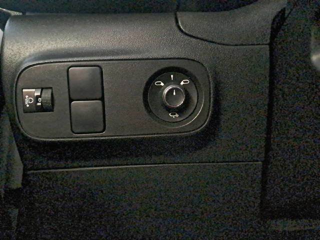 Citroen C3 PureTech 82 C-Series 61 kW (83 CV)