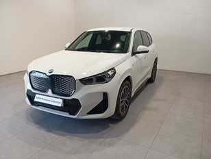 Fotos de BMW iX1 eDrive20 color Blanco. Año 2025. 150KW(204CV). Eléctrico. En concesionario Motor Munich - Terrassa - VO de Barcelona