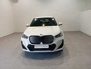Fotos de BMW iX1 eDrive20 color Blanco. Año 2025. 150KW(204CV). Eléctrico. En concesionario Motor Munich - Terrassa - VO de Barcelona