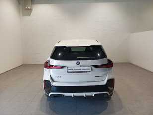 BMW iX1 eDrive20 color Blanco. Año 2025. 150KW(204CV). Eléctrico. En concesionario Motor Munich - Terrassa - VO de Barcelona