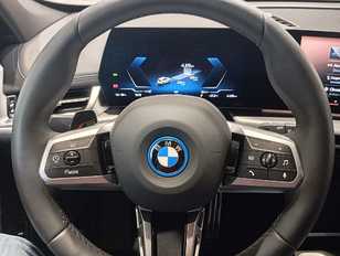 BMW iX1 eDrive20 color Blanco. Año 2025. 150KW(204CV). Eléctrico. En concesionario Motor Munich - Terrassa - VO de Barcelona