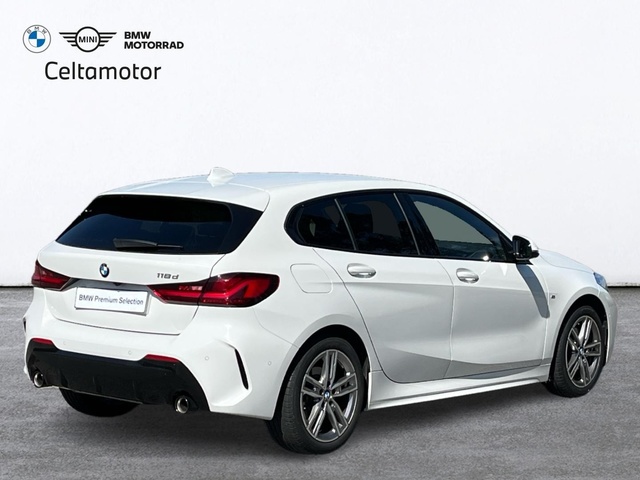 BMW Serie 1 118d color Blanco. Año 2024. 110KW(150CV). Diésel. En concesionario Celtamotor Caldas Reis de Pontevedra