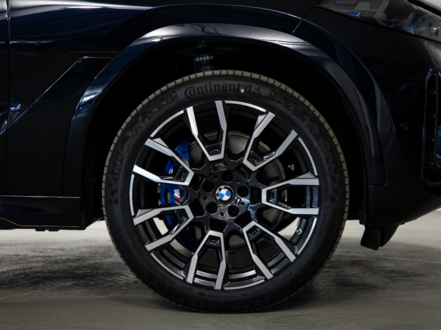 BMW X6 xDrive30d color Negro. Año 2025. 210KW(286CV). Diésel. En concesionario BMW Fuenteolid Valladolid de Valladolid