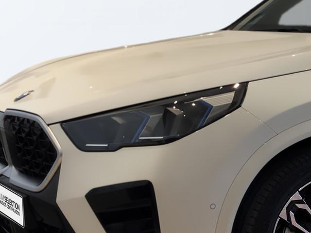 BMW X2 sDrive20d color Blanco. Año 2024. 120KW(163CV). Diésel. En concesionario Automotor Premium Velázquez - Málaga de Málaga