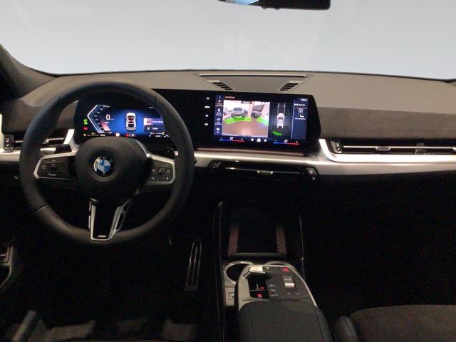 BMW X2 sDrive20d color Blanco. Año 2024. 120KW(163CV). Diésel. En concesionario Automotor Premium Velázquez - Málaga de Málaga