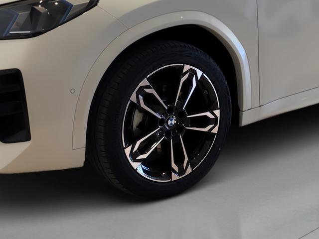 BMW X2 sDrive20d color Blanco. Año 2024. 120KW(163CV). Diésel. En concesionario Automotor Premium Velázquez - Málaga de Málaga