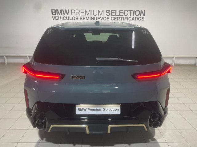 BMW XM 4.4 PHEV color Verde. Año 2023. 480KW(653CV). Híbrido Electro/Gasolina. En concesionario Hispamovil Elche de Alicante
