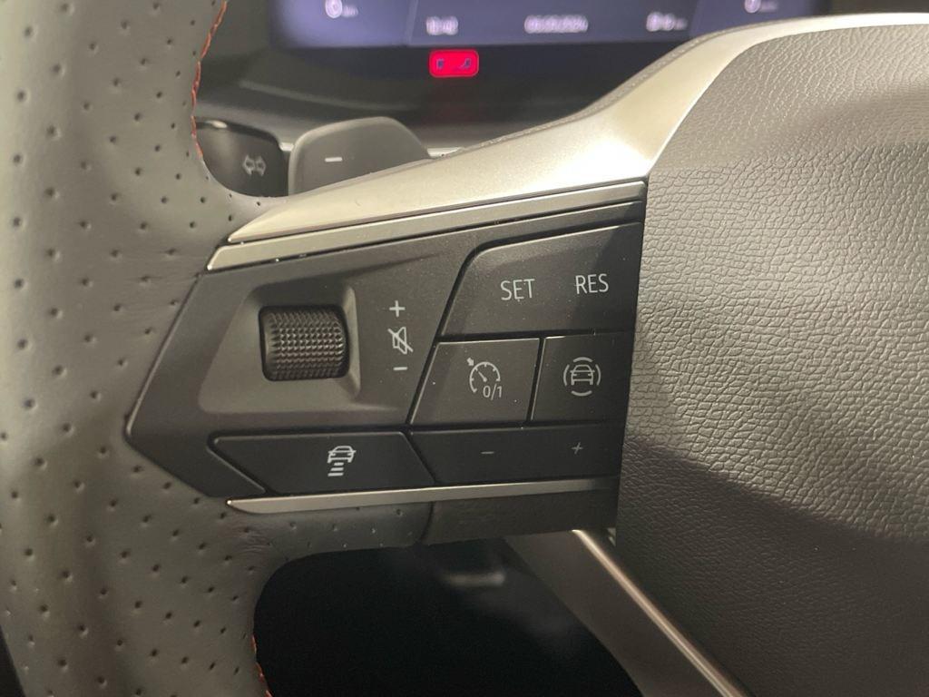 SEAT León 1.5 eTSI - 9