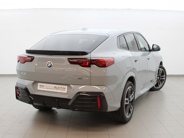 BMW X2 sDrive18d color Gris. Año 2024. 110KW(150CV). Diésel. En concesionario Augusta Aragon S.A. de Zaragoza