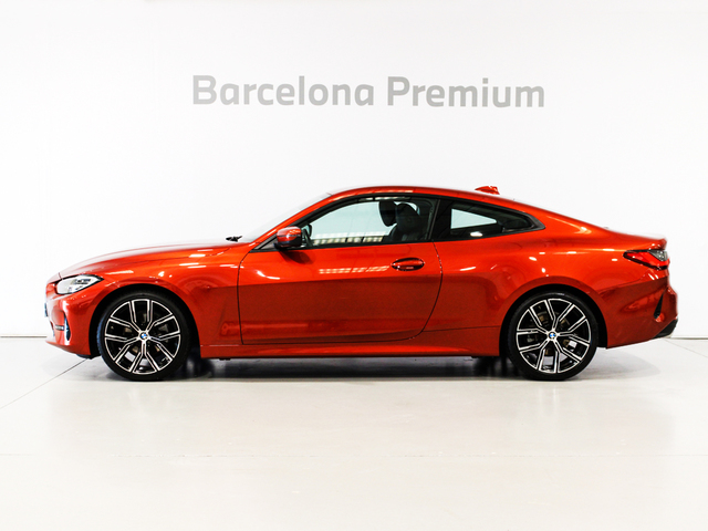 BMW Serie 4 420i Coupe color Naranja. Año 2022. 135KW(184CV). Gasolina. En concesionario Barcelona Premium -- GRAN VIA de Barcelona