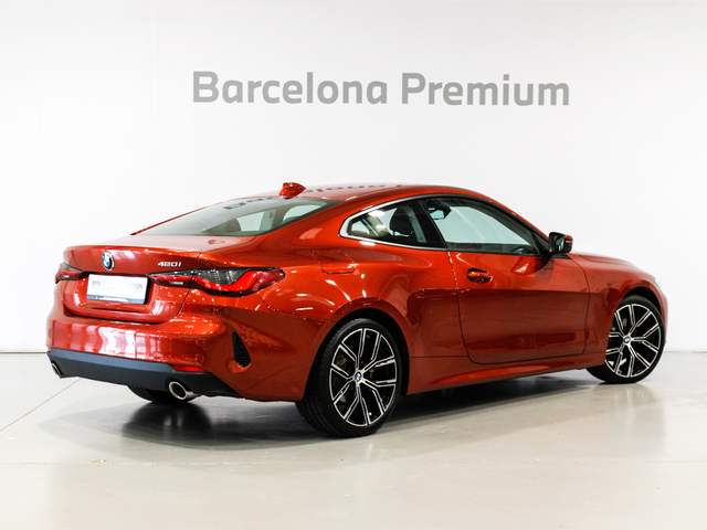 BMW Serie 4 420i Coupe color Naranja. Año 2022. 135KW(184CV). Gasolina. En concesionario Barcelona Premium -- GRAN VIA de Barcelona