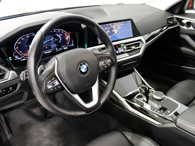 BMW Serie 4 420i Coupe color Naranja. Año 2022. 135KW(184CV). Gasolina. En concesionario Barcelona Premium -- GRAN VIA de Barcelona