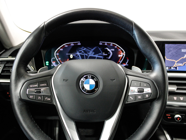 BMW Serie 4 420i Coupe color Naranja. Año 2022. 135KW(184CV). Gasolina. En concesionario Barcelona Premium -- GRAN VIA de Barcelona
