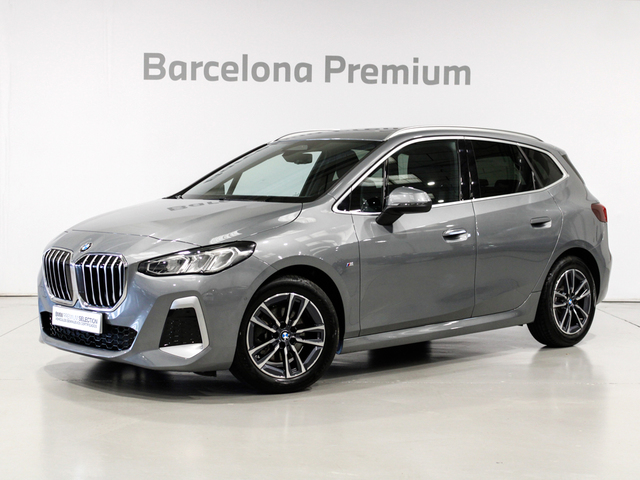 BMW Serie 2 218d Active Tourer color Gris. Año 2024. 110KW(150CV). Diésel. En concesionario Barcelona Premium -- GRAN VIA de Barcelona