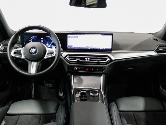 BMW Serie 3 320i color Gris. Año 2024. 135KW(184CV). Gasolina. En concesionario Barcelona Premium -- GRAN VIA de Barcelona