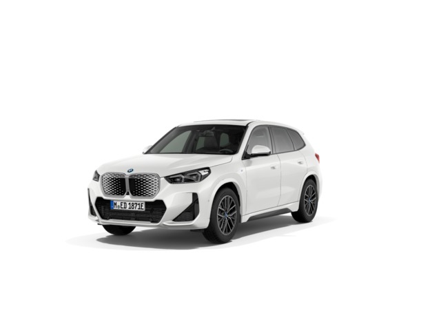BMW iX1 xDrive30 color Blanco. Año 2025. 230KW(313CV). Eléctrico. En concesionario Barcelona Premium -- GRAN VIA de Barcelona
