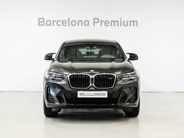 BMW X4 M40d color Gris. Año 2025. 250KW(340CV). Diésel. En concesionario Barcelona Premium -- GRAN VIA de Barcelona