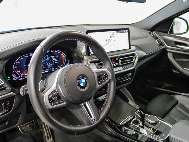 BMW X4 M40d color Gris. Año 2025. 250KW(340CV). Diésel. En concesionario Barcelona Premium -- GRAN VIA de Barcelona